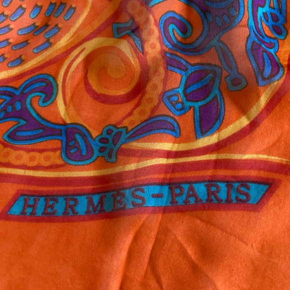 Mousseline Silk Scarf - Picture 3 of 7